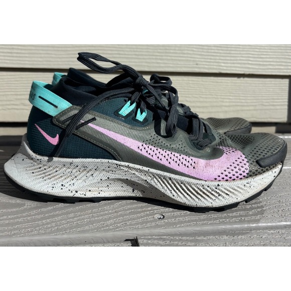 Nike Pegasus Trial 2 Women's Running Shoes CK4309-300 Gray/Green Size 7.5 - Picture 1 of 10